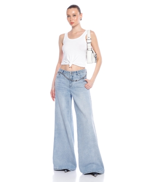 Ön hissədə düyün detallı yivli tank top