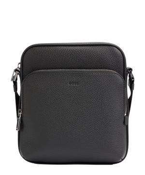 Reporter leather bag with embossed logo