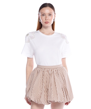 T-shirt with embroidered flowers