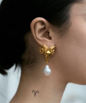 Ram Pearl Drop earrings