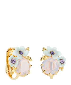 Earrings with flower detail