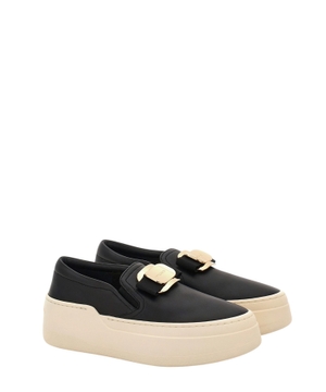 New Vara slip on