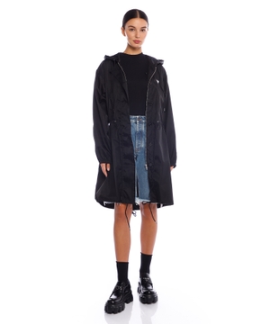 Дождевик из Re-Nylon