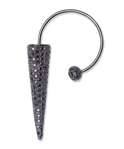 Qara brilyantla bəzədilmiş sırğa