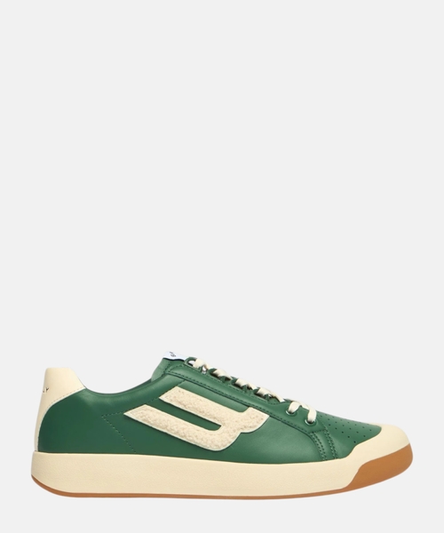 Leather sneakers