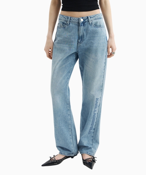 Wide-leg jeans