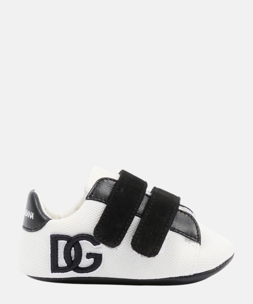 Logo sneakers