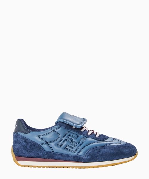 Low-top trainers with logo