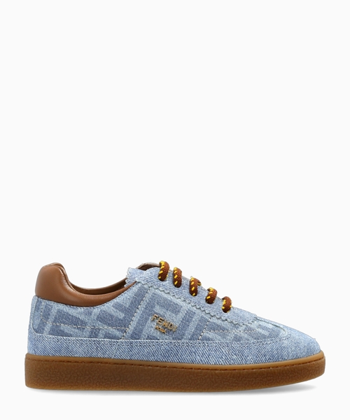 Logo sneakers
