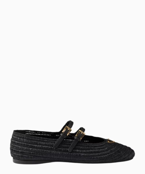 Crochet ballerinas