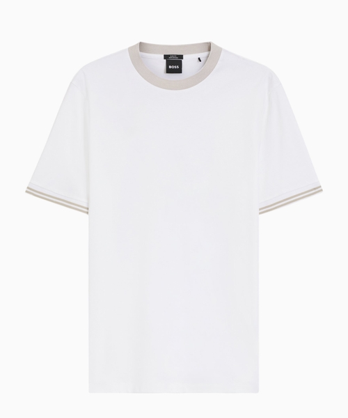 Kontrast haşiyəli bədənə oturan T-shirt