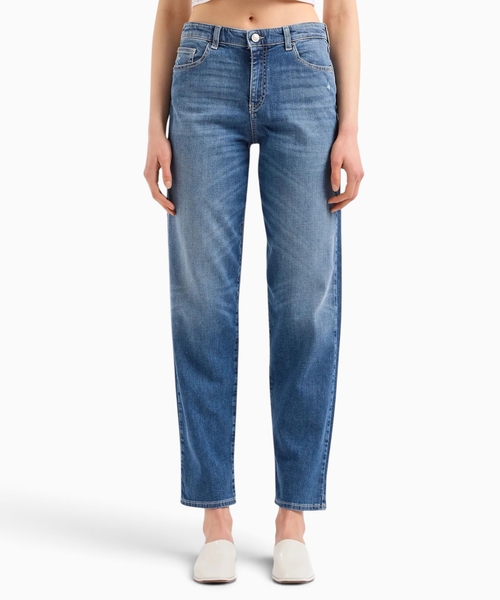 Straight-leg jeans