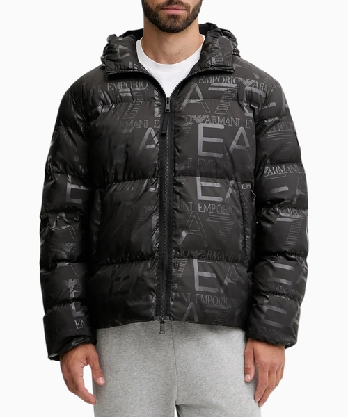 Quilted jacket with logo