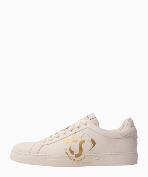 Sneakers with logo