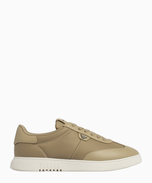 Logo sneakers
