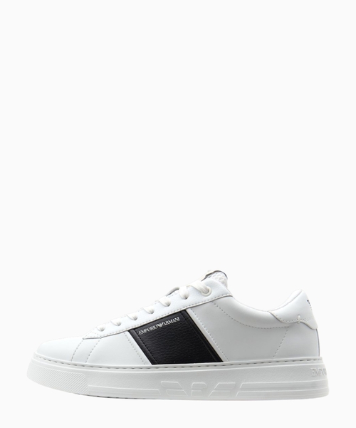 Logo sneakers