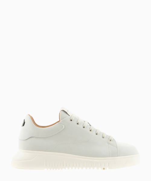 Sneaker in nubuck leather