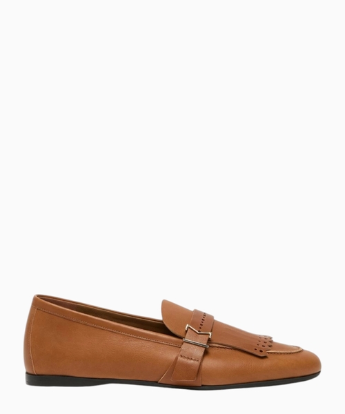 Leather loafers with fringe