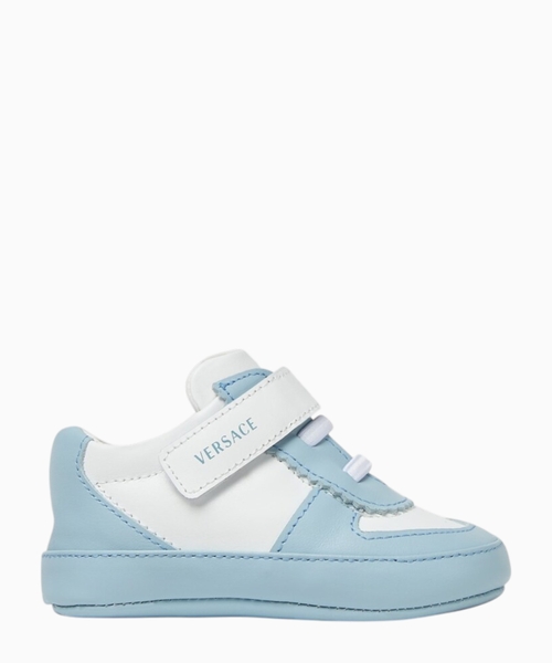 Leather sneakers
