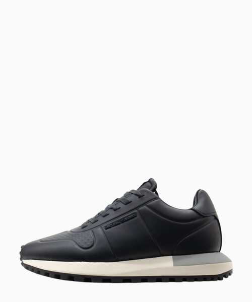 Logo sneakers