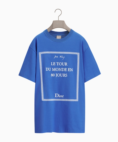 T-Shirt with Book Cover embroidery