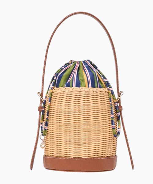 Wicker basket with printed pouch