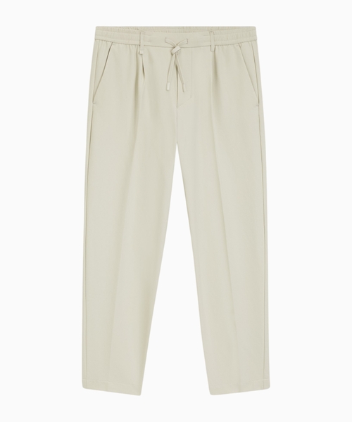 Active trousers in water-repellent stretch fabric
