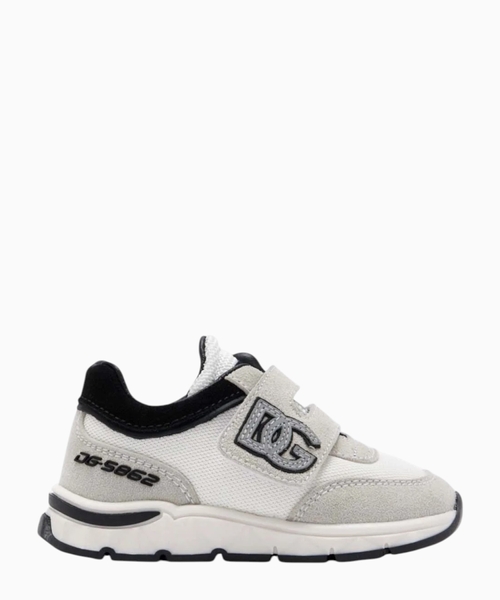 DG logo sneakers