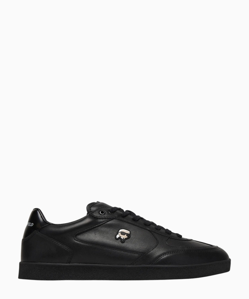 Kandidate sneakers