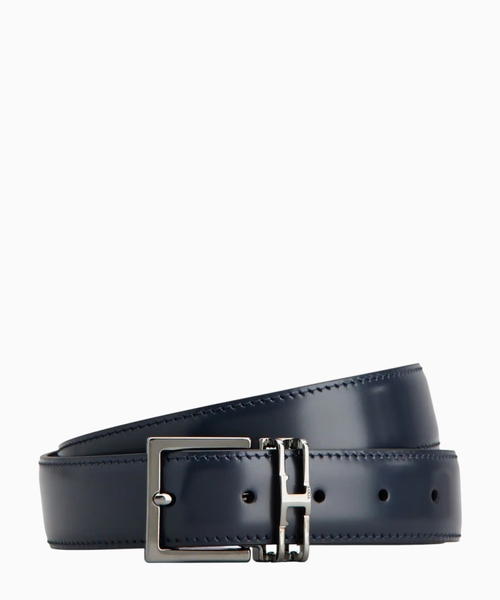 Adjustable and reversible belt in leather