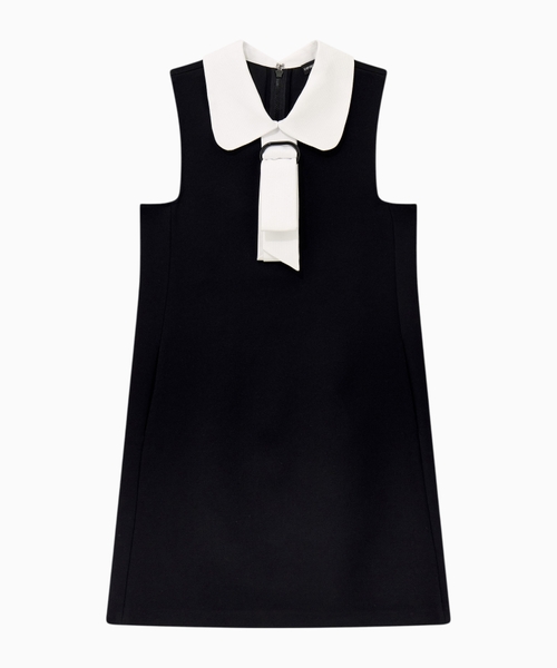 Sleeveless dress with a Peter Pan collar