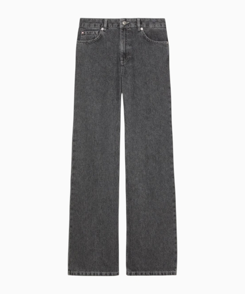 Loose-fit jeans