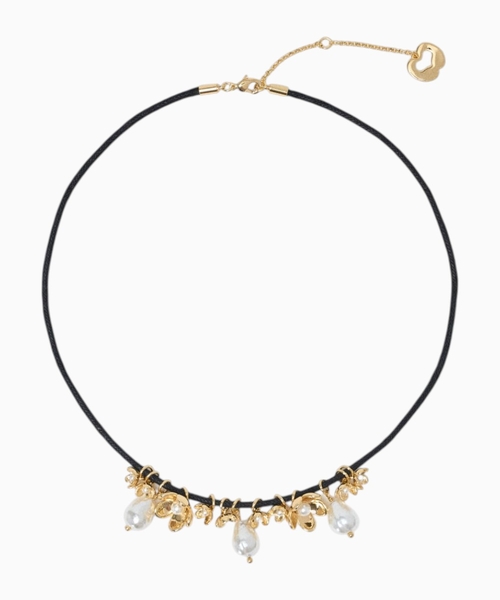 Flower detail cord necklace