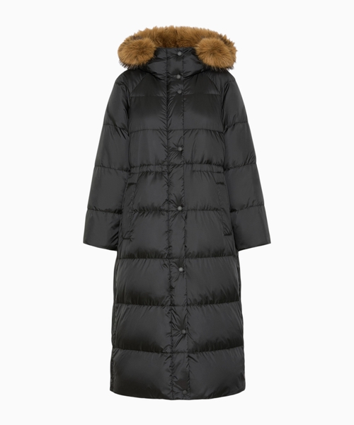 Reversible jacket in water-repellent fabric