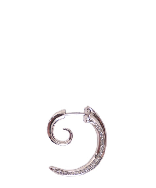 Ağ qızılı brilliantlarla bəzədilmiş sırğa