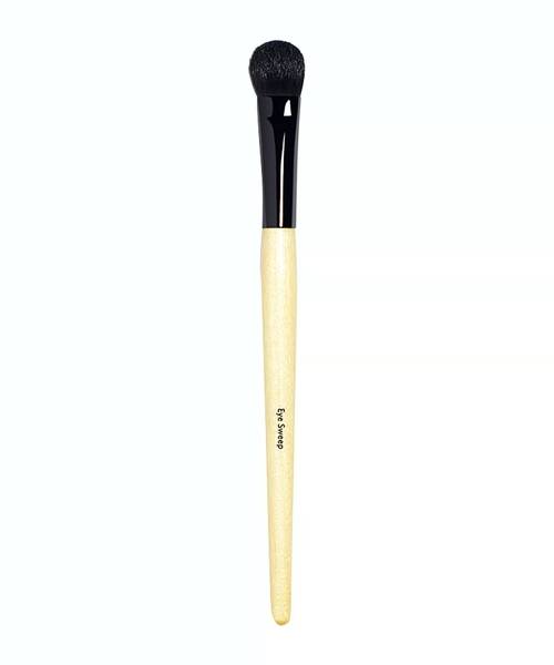 Eye sweep brush