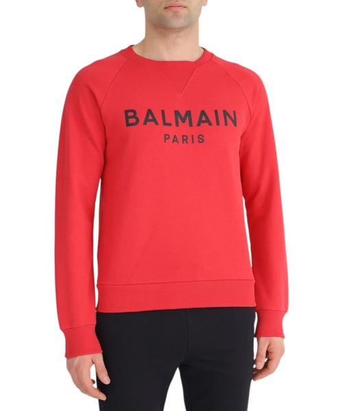 Красная толстовка с логотипом