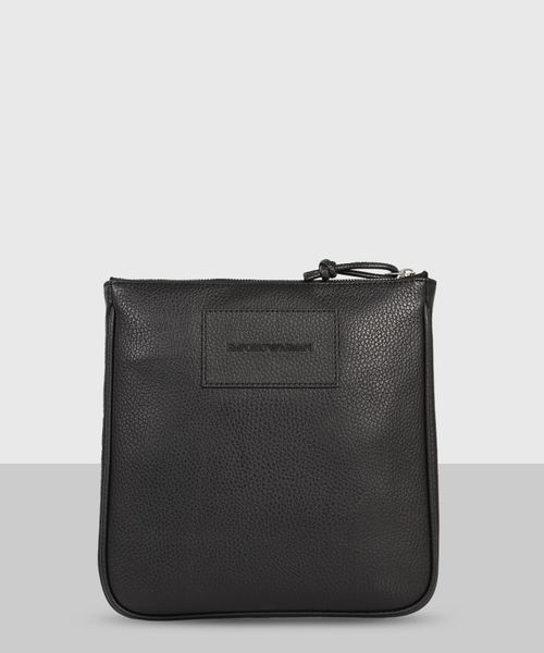 Logo detail shoulder bag