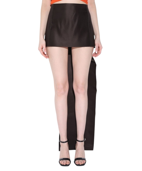 Asymmetric mini skirt