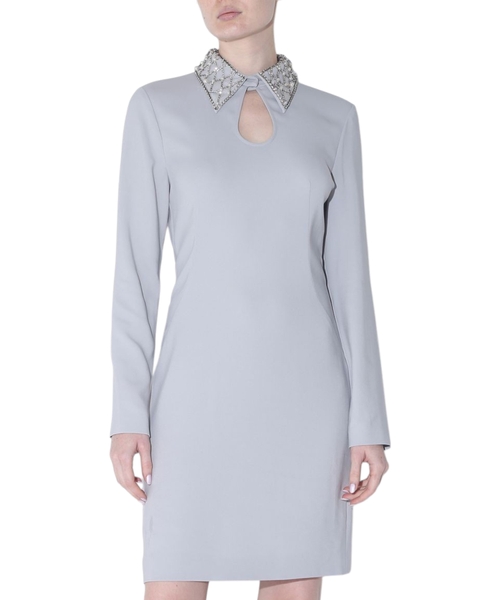 Мини-платье с кристаллами на воротнике