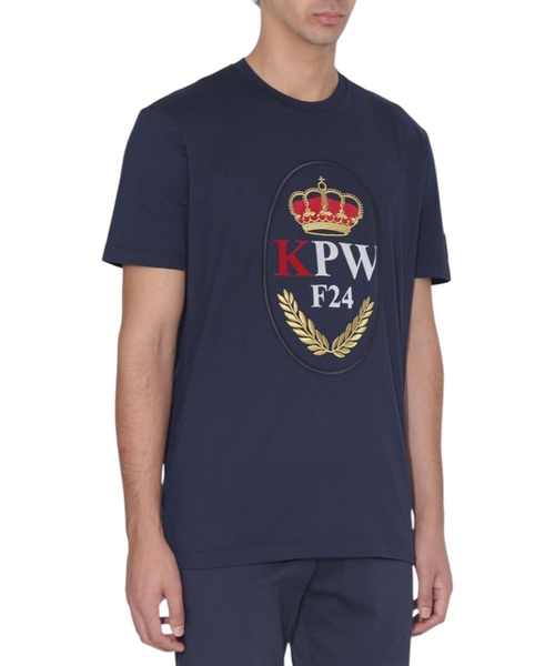 Футболка с вышивкой