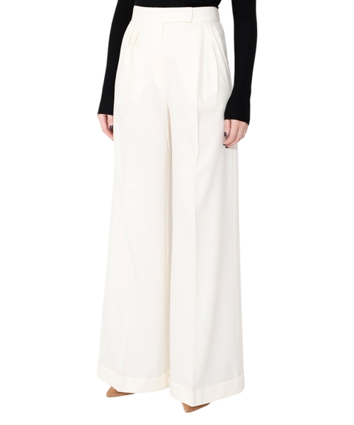 Широкие брюки с завышенной талией