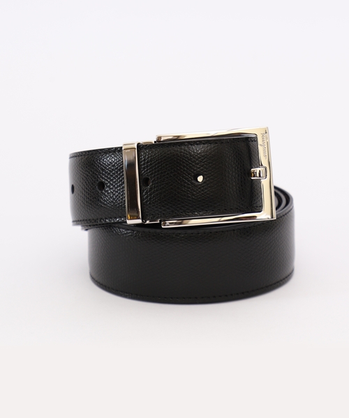 Кожаный ремень с металлической пряжкой