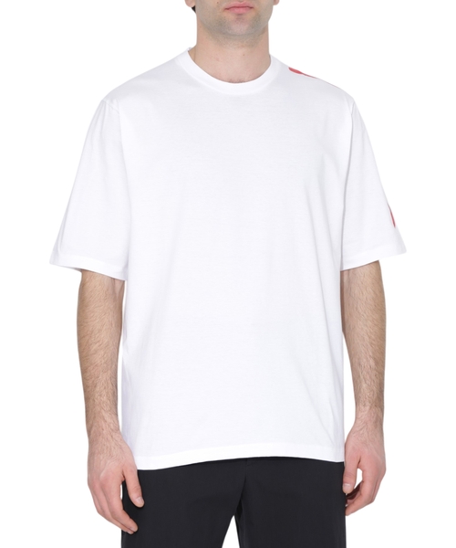 Футболка с полоской сбоку