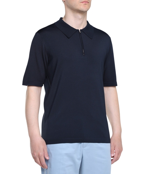 Zəncirbəndli yaxa ilə düz biçimli polo