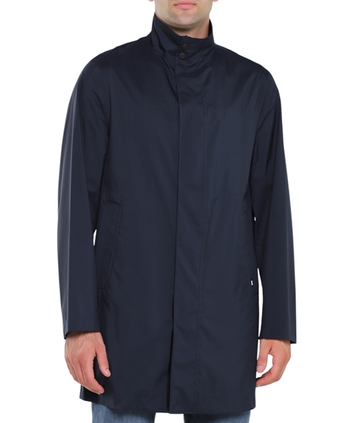 Straight fit coat in water-repellent fabric