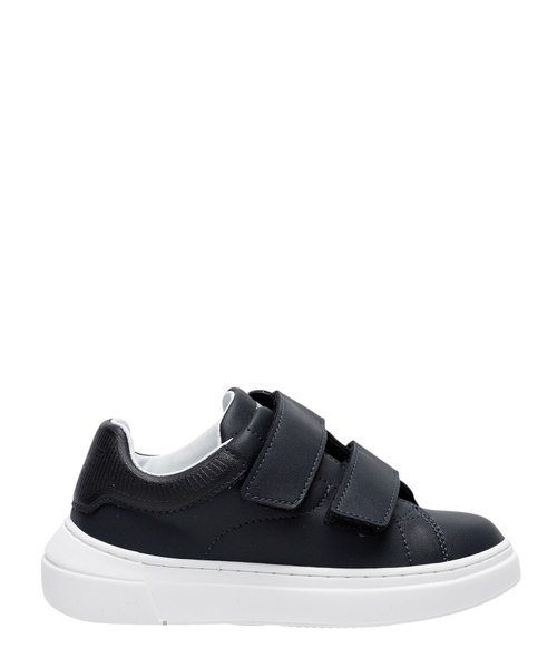 Logo detailing sneakers