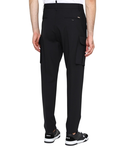 Брюки прямого кроя с накладными карманами