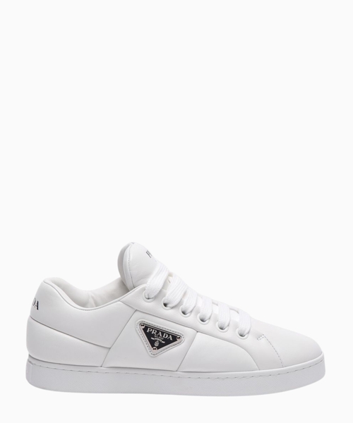 Logo detailing lace-up sneakers