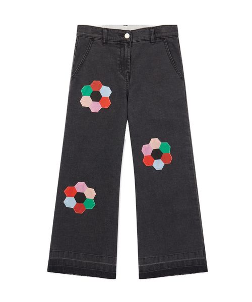 Джинсовые брюки с нашивками в виде цветов